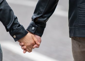 Wat doe je met kleding en schoenen die dierlijke producten bevatten?